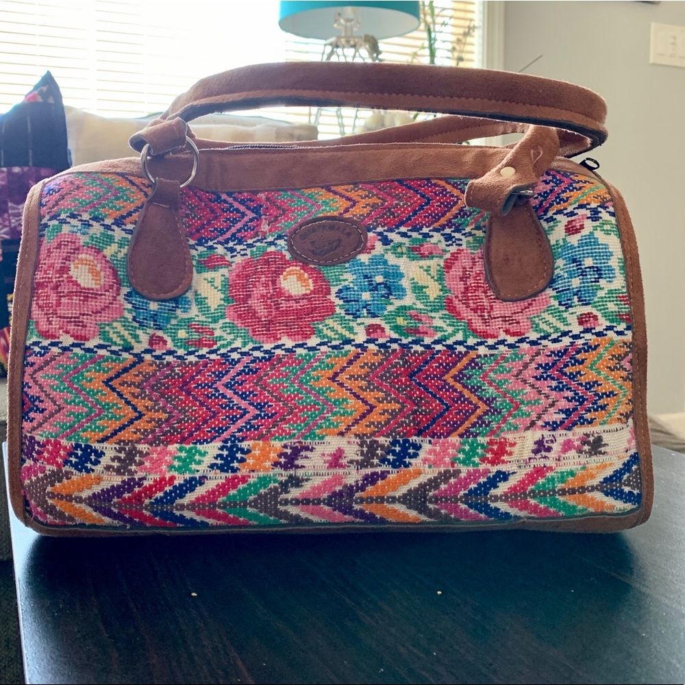 Brown leather Guatemalan bag